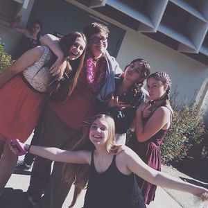 Meet your Posher, Itzel